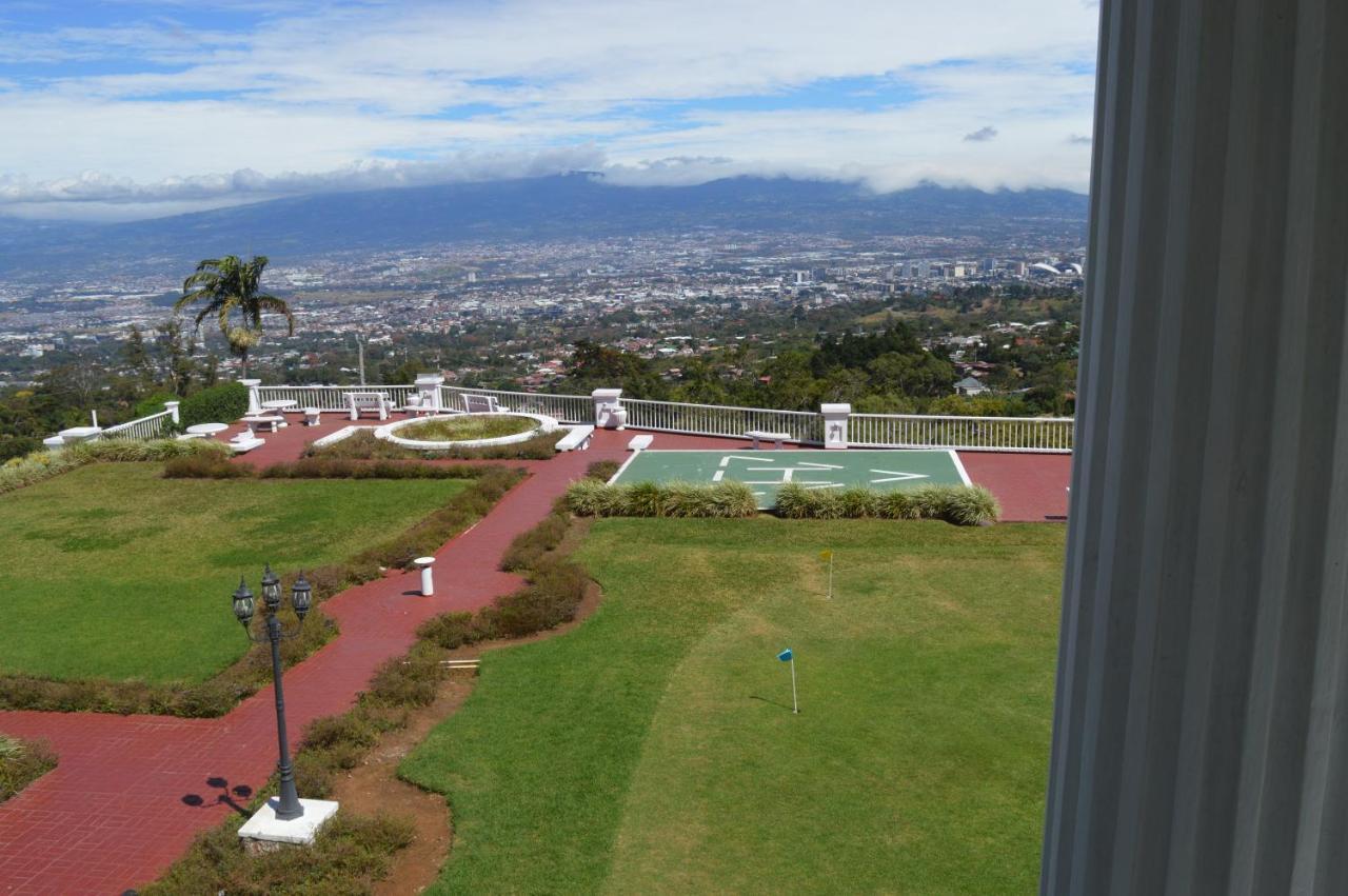 Fogo Resort Escazu Екстер'єр фото